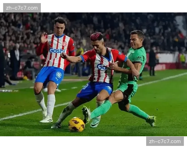 加泰德比前瞻：巴萨轮换冲连胜，西班牙人盼破13轮不胜魔咒