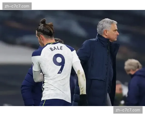 从皇马租借到里昂，定位球配合是重要得分手段